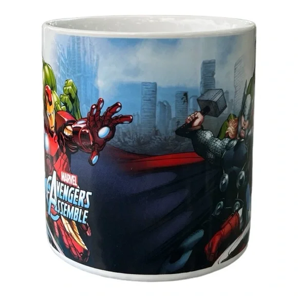 MARVEL AVENGERS ASSEMBLE 20 OZ COFFEE CUP MUG IRON MAN HULK THOR CAPTAIN AMERICA - Picture 2 of 6